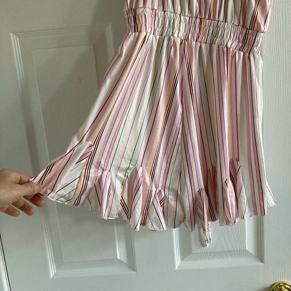 NWOT Flutter Romper, M - Picture 3 of 8